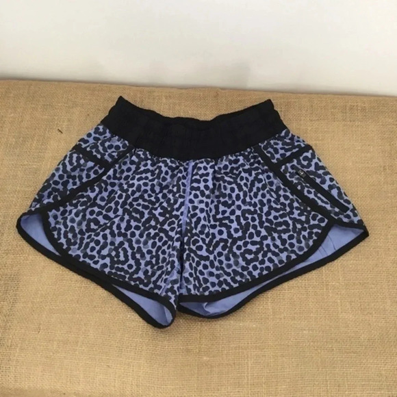 Lululemon Tracker Short III 4-Way Stretch Ace Spot Lullaby Short - Picture 2 of 9